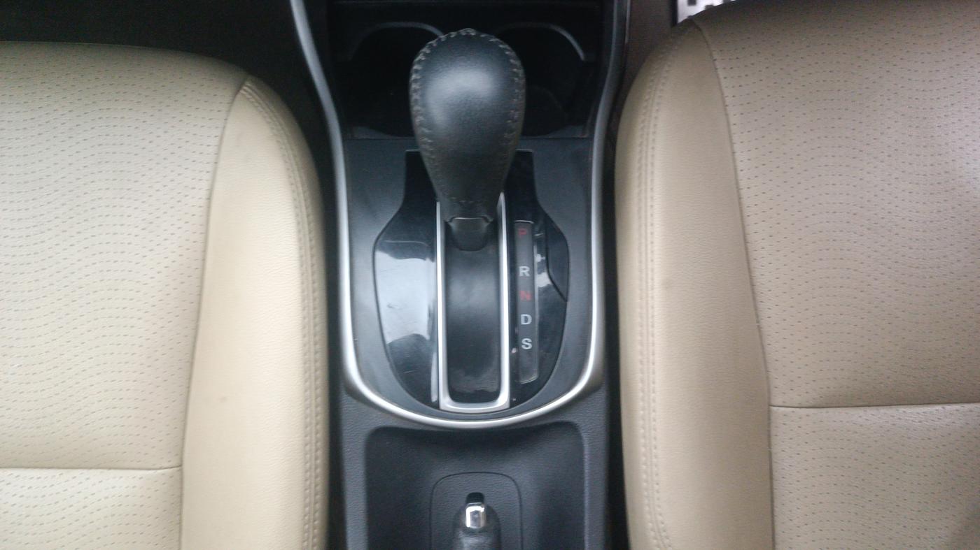 2019 Honda City 1.5L I-VTEC ZX CVT, Petrol, Automatic, 57,657 km, Gear Lever