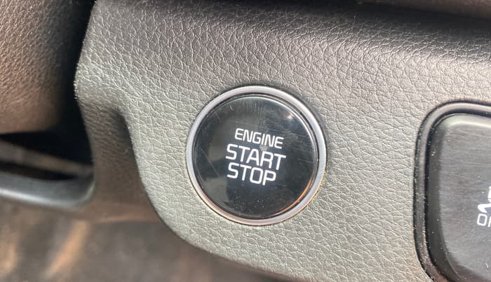 2022 KIA SELTOS HTK PLUS 1.5 IMT, Petrol, Manual, 32,402 km, Keyless Start/ Stop Button