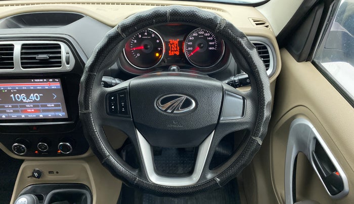 2017 Mahindra TUV300 T8, Diesel, Manual, 1,07,404 km, Steering Wheel Close Up