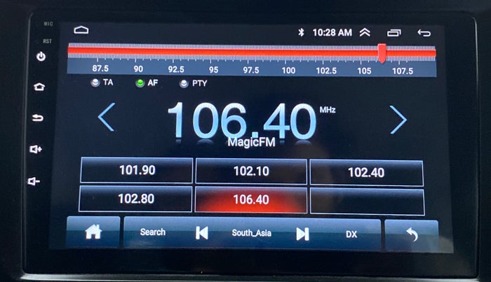 2017 Mahindra TUV300 T8, Diesel, Manual, 1,07,404 km, Touchscreen Infotainment System