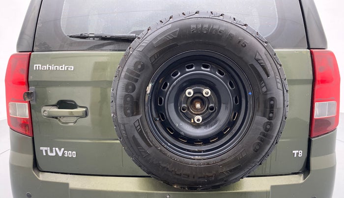 2017 Mahindra TUV300 T8, Diesel, Manual, 1,07,404 km, Spare Tyre