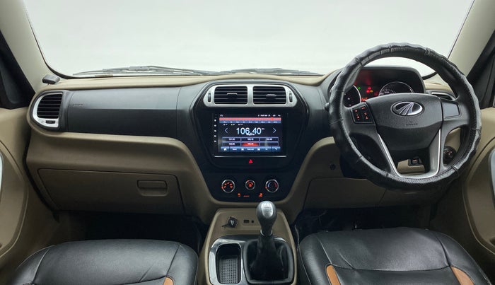 2017 Mahindra TUV300 T8, Diesel, Manual, 1,07,404 km, Dashboard