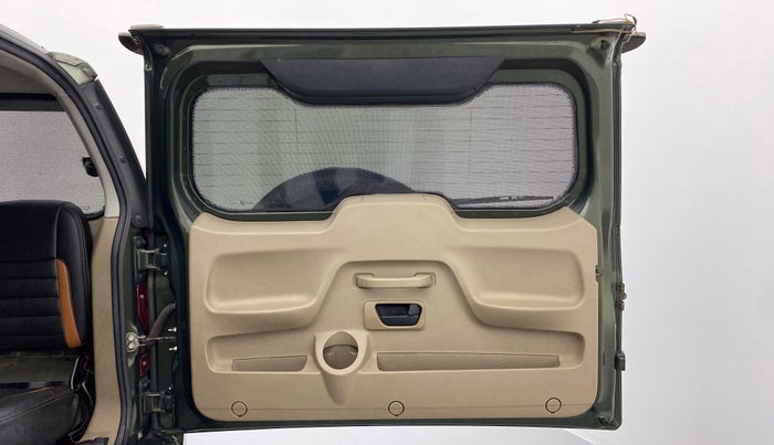 2017 Mahindra TUV300 T8, Diesel, Manual, 1,07,404 km, Boot Door Open