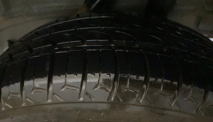 2020 Honda Amaze 1.2L I-VTEC E, Petrol, Manual, 29,542 km, Left Rear Tyre Tread