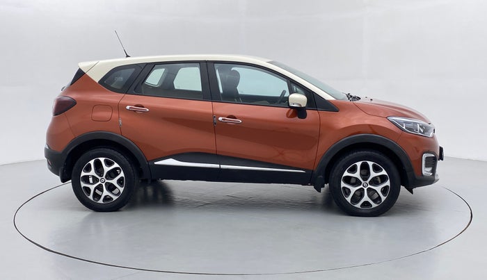 2018 Renault Captur RXT Diesel Dual Tone, Diesel, Manual, 56,810 km, Right Side