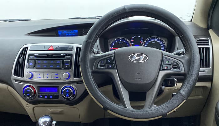 2013 Hyundai i20 SPORTZ 1.4 AT VTVT, Petrol, Automatic, 24,846 km, Steering Wheel Close Up