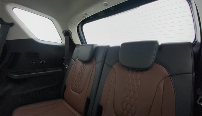 2022 Hyundai ALCAZAR PLATINUM(O) 7STR 1.5 AT, Diesel, Automatic, 30,646 km, Third Seat Row ( optional )