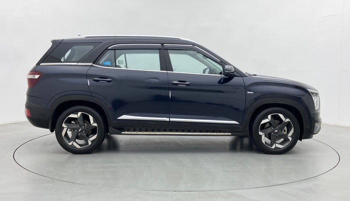 2022 Hyundai ALCAZAR PLATINUM(O) 7STR 1.5 AT, Diesel, Automatic, 30,646 km, Right Side View