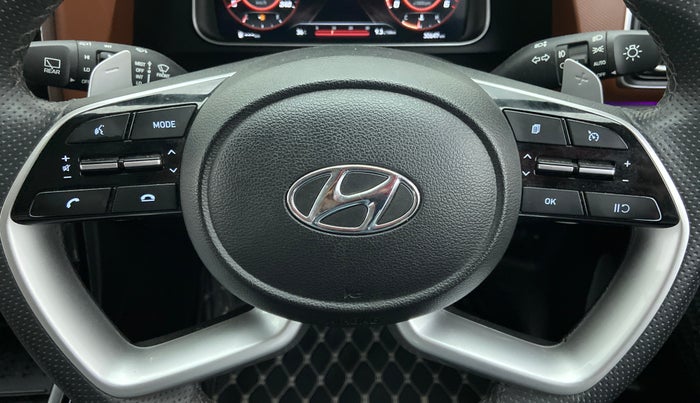 2022 Hyundai ALCAZAR PLATINUM(O) 7STR 1.5 AT, Diesel, Automatic, 30,646 km, Paddle Shifters