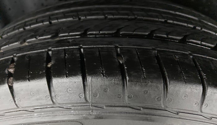 2020 MG HECTOR SHARP DCT PETROL, Petrol, Automatic, 13,028 km, Right Rear Tyre Tread