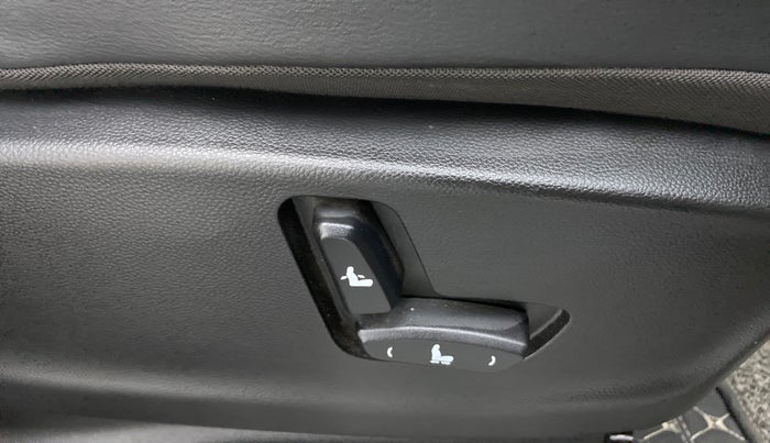 2020 MG HECTOR SHARP DCT PETROL, Petrol, Automatic, 13,028 km, Driver Side Adjustment Panel