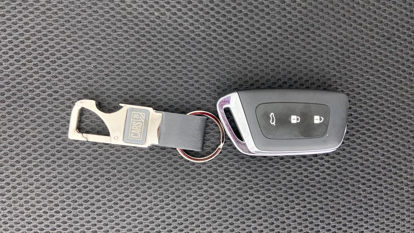 2020 MG HECTOR SHARP DCT PETROL, Petrol, Automatic, 13,028 km, Key Close up