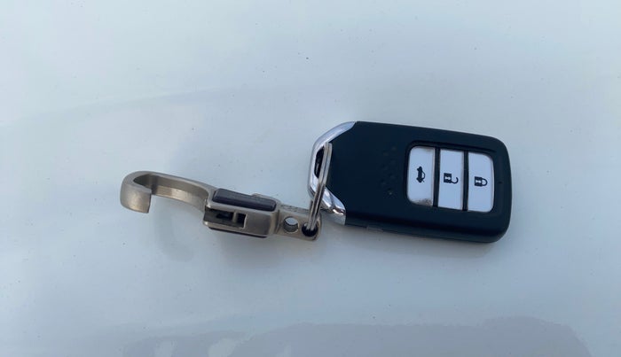 2017 Honda City 1.5L I-DTEC VX, Diesel, Manual, 94,914 km, Key Close Up