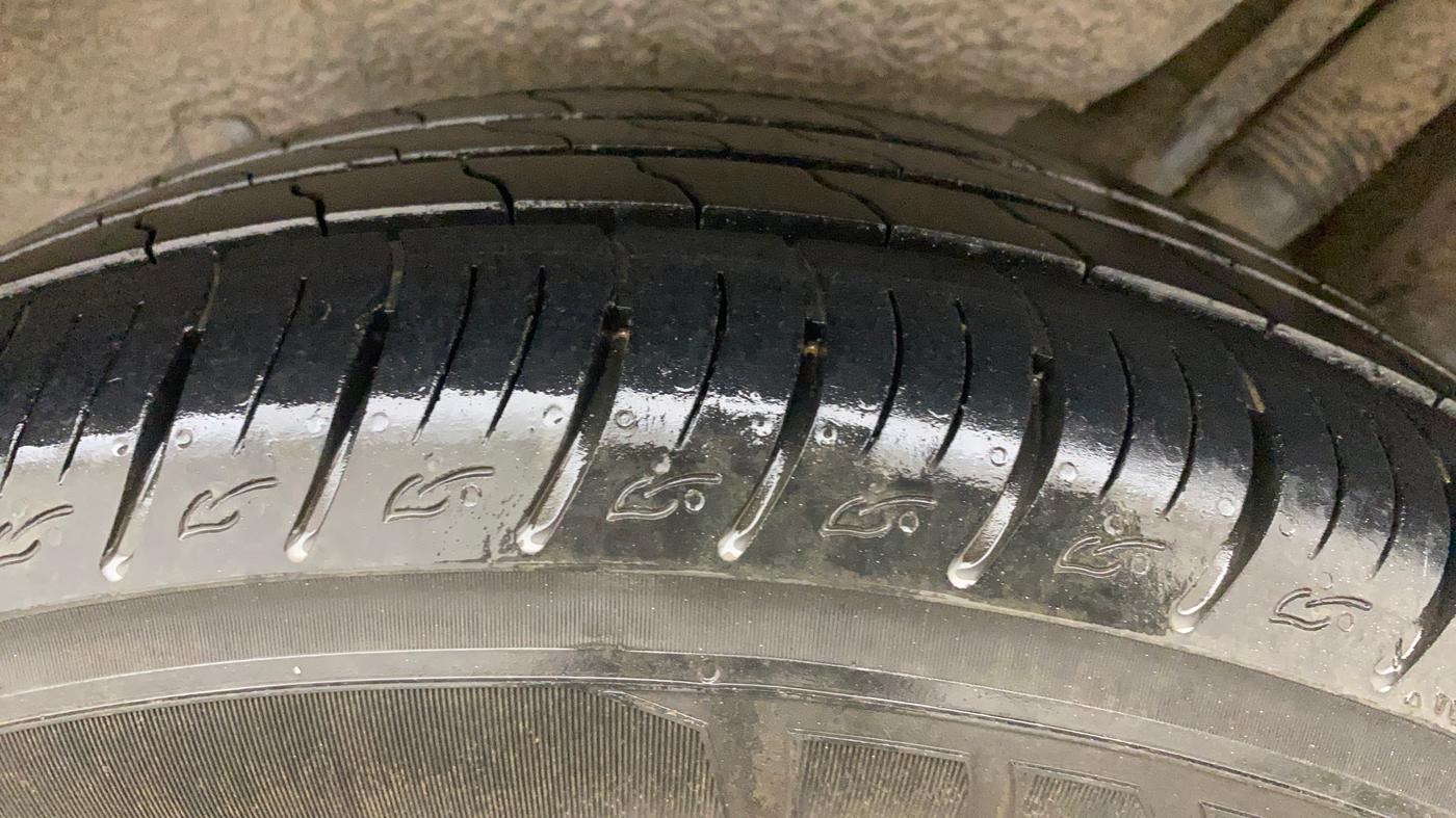 2019 Mahindra MARAZZO M4 8 STR, Diesel, Manual, 29,994 km, Left Rear Tyre Tread