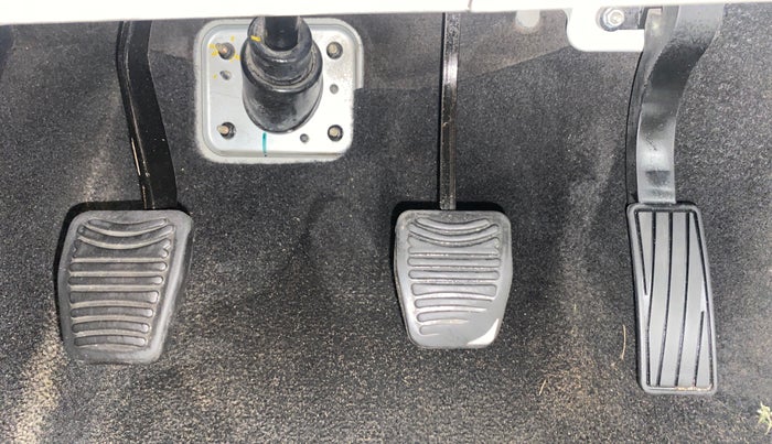 2019 Mahindra MARAZZO M4 8 STR, Diesel, Manual, 29,960 km, Pedals