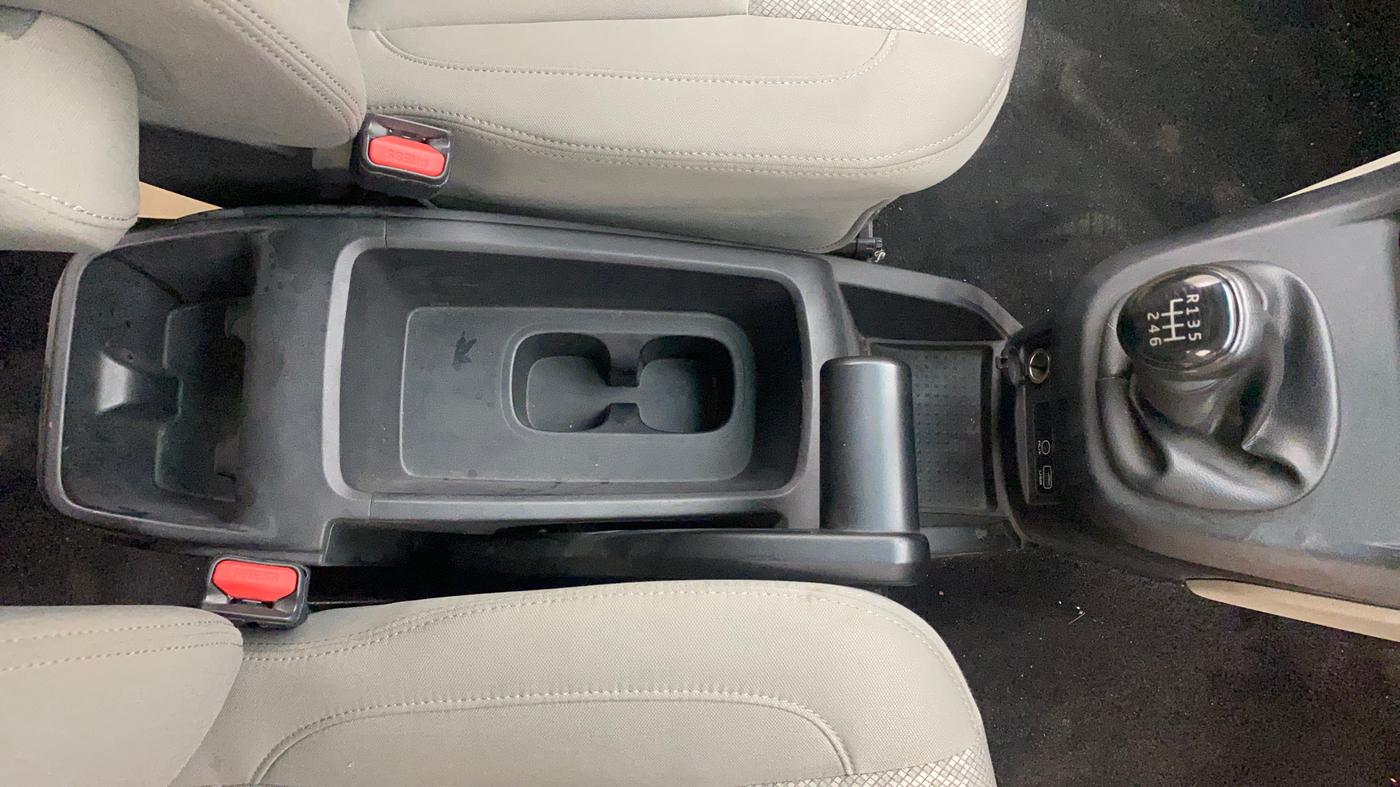 2019 Mahindra MARAZZO M4 8 STR, Diesel, Manual, 29,994 km, Gear Lever