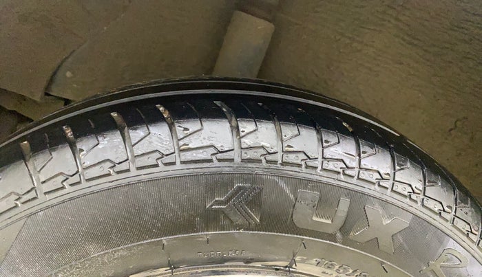 2014 Maruti Ritz VXI, Petrol, Manual, 54,216 km, Right Rear Tyre Tread