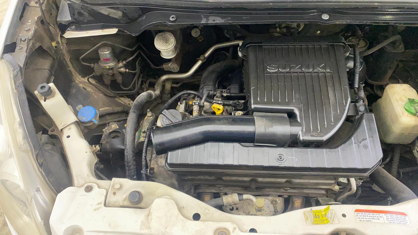 2014 Maruti Ritz VXI, Petrol, Manual, 54,216 km, Engine View - Right