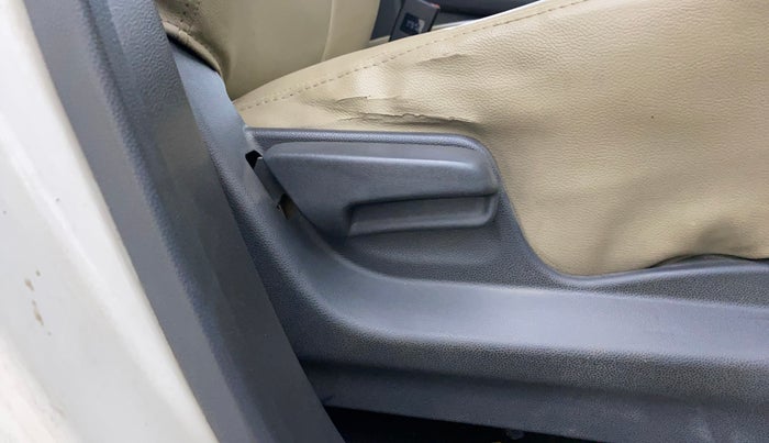 2014 Maruti Ritz VXI, Petrol, Manual, 54,216 km, Driver Side Adjustment Panel