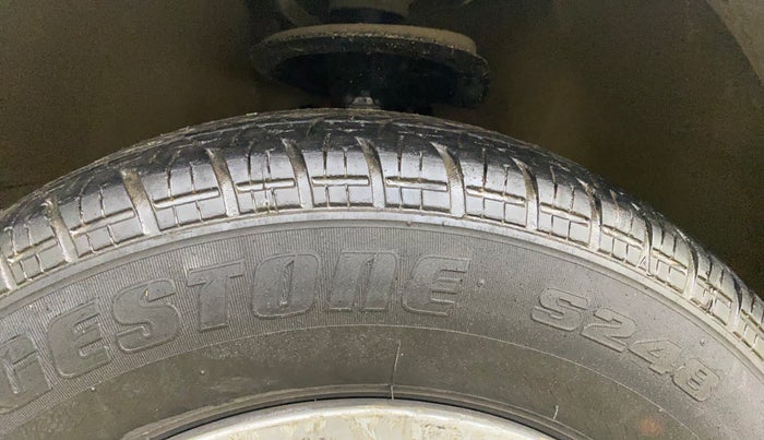 2014 Maruti Ritz VXI, Petrol, Manual, 54,216 km, Left Front Tyre Tread