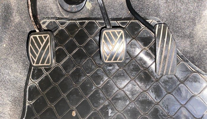 2013 Maruti Wagon R 1.0 LXI, Petrol, Manual, 36,949 km, Pedals