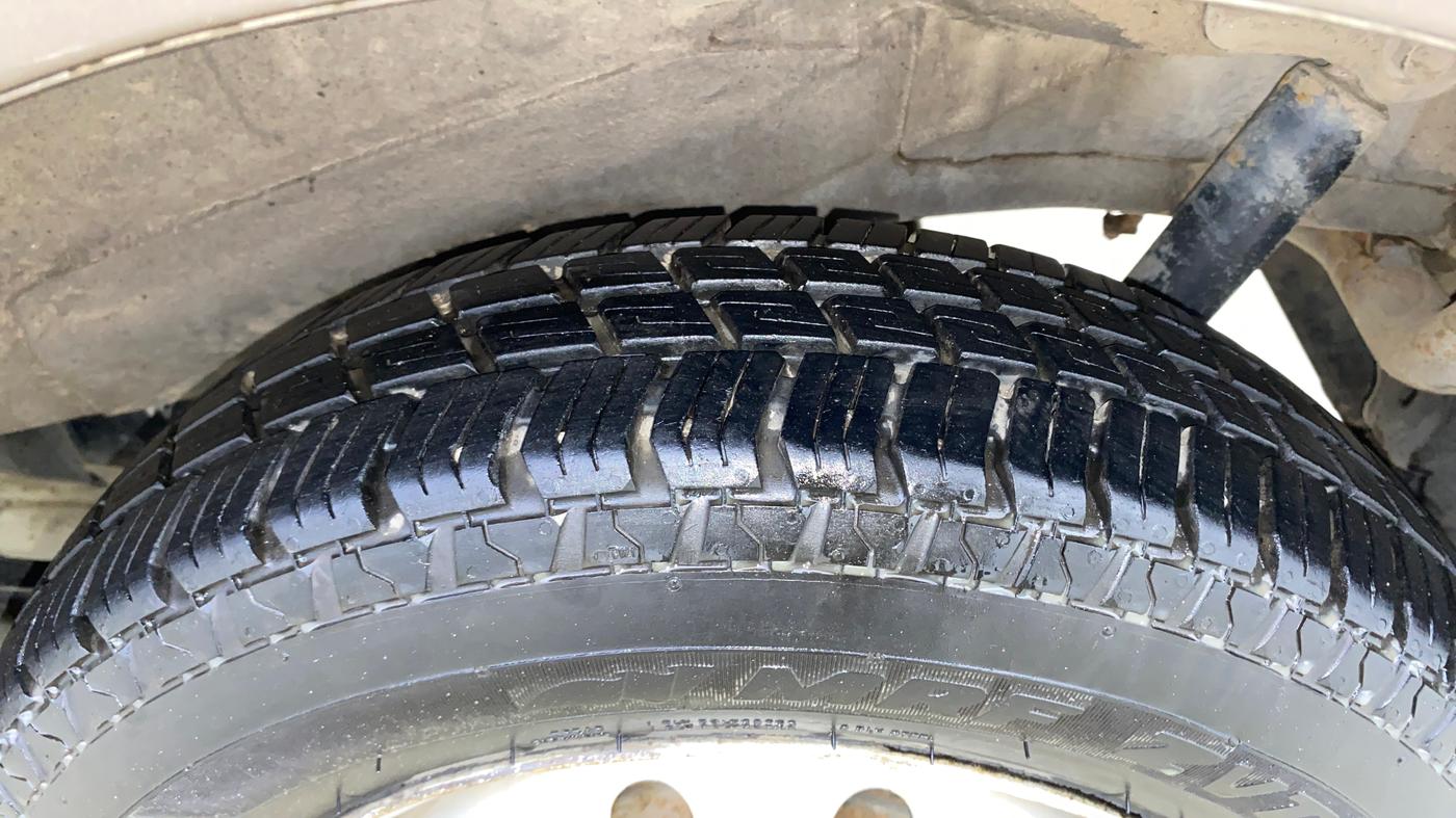 2013 Maruti Wagon R 1.0 LXI, Petrol, Manual, 37,023 km, Left Rear Tyre Tread
