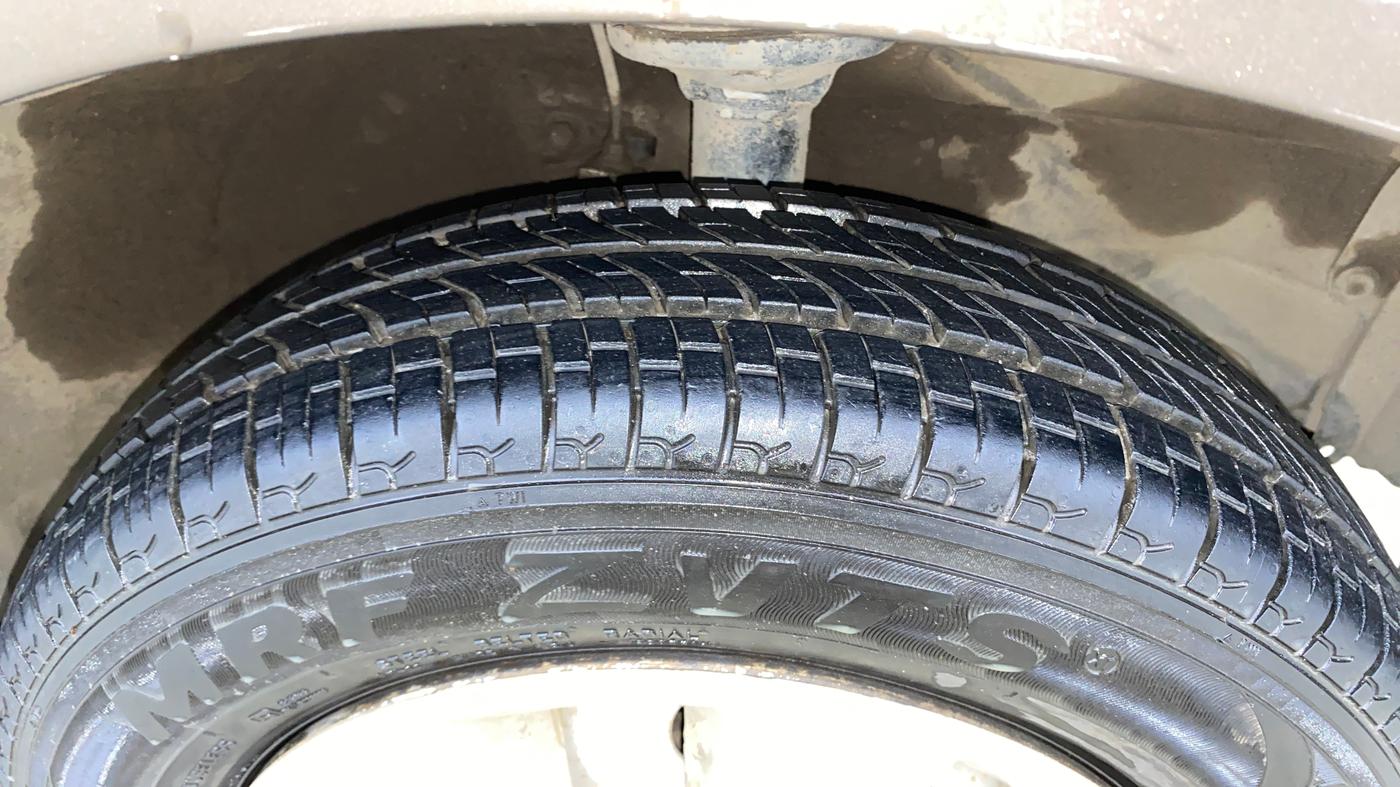 2013 Maruti Wagon R 1.0 LXI, Petrol, Manual, 37,023 km, Right Front Tyre Tread