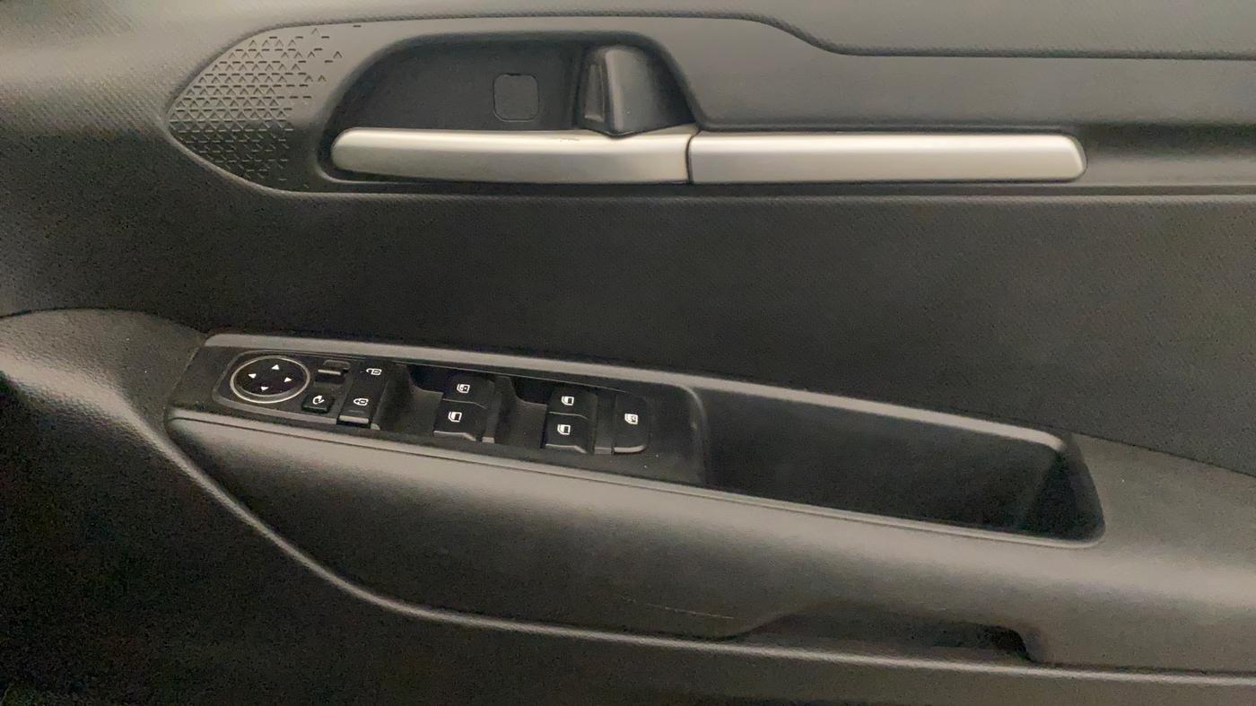 2023 KIA SONET HTK PLUS 1.0 IMT, Petrol, Manual, 50,058 km, Driver Side Door Panels Control