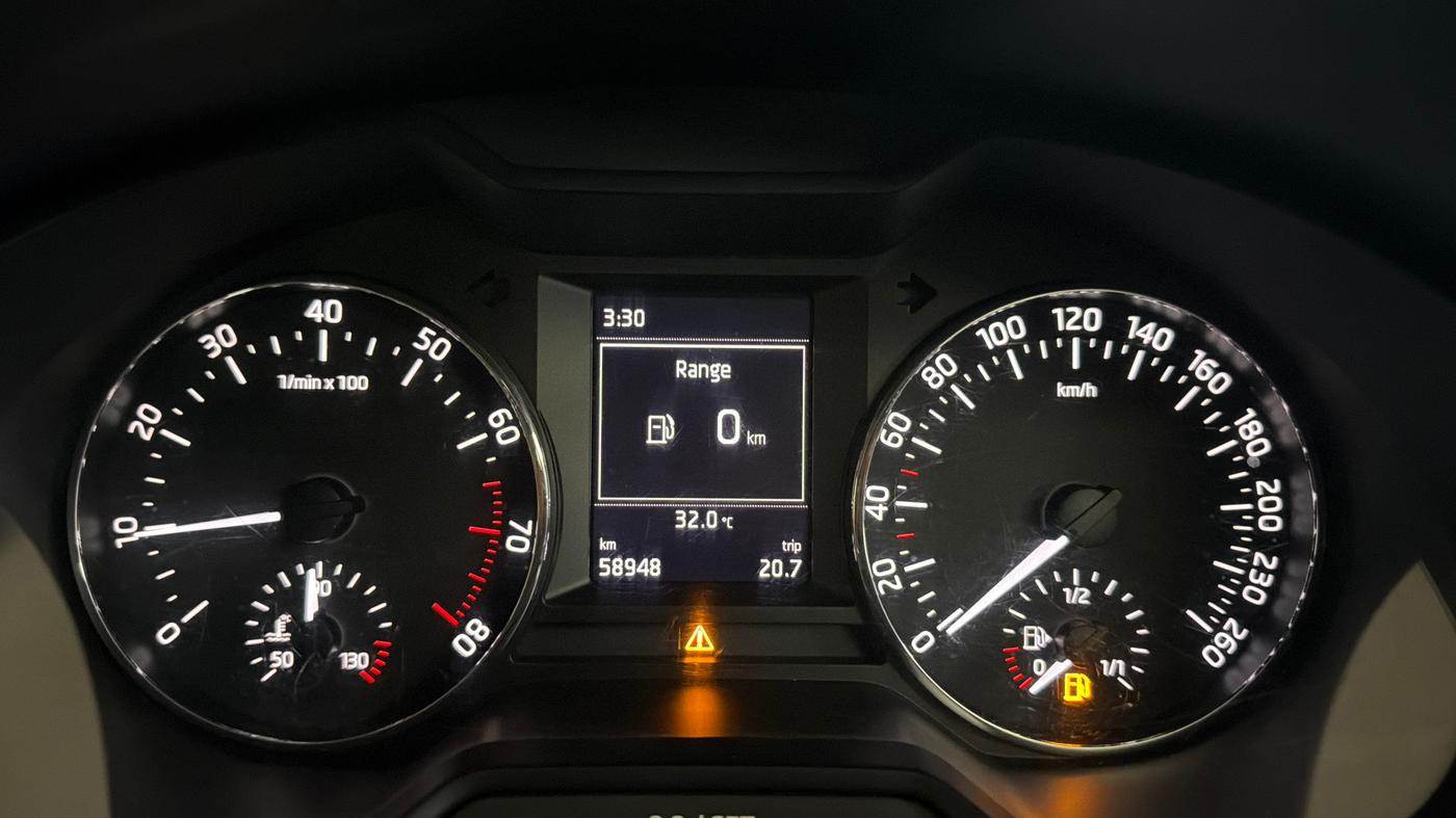 2014 Skoda Octavia AMBITION 1.4 TSI, Petrol, Manual, 58,933 km, Odometer Image