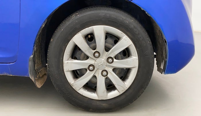 2013 Hyundai Eon MAGNA +, Petrol, Manual, 93,605 km, Right Front Wheel