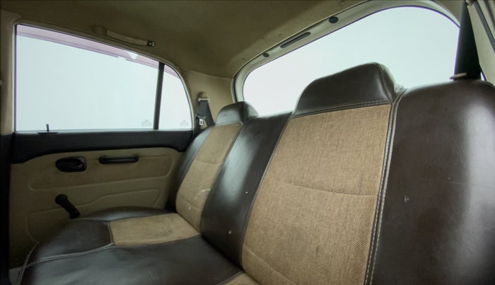 2012 Hyundai Santro Xing GLS, CNG, Manual, 1,09,213 km, Right Side Rear Door Cabin