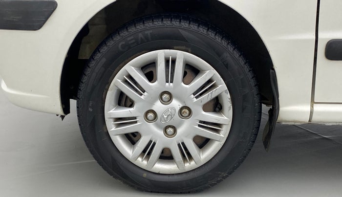 2012 Hyundai Santro Xing GLS, CNG, Manual, 1,09,213 km, Left Front Wheel