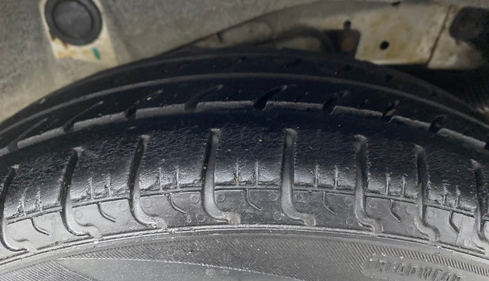 2012 Hyundai Santro Xing GLS, CNG, Manual, 1,09,213 km, Left Rear Tyre Tread