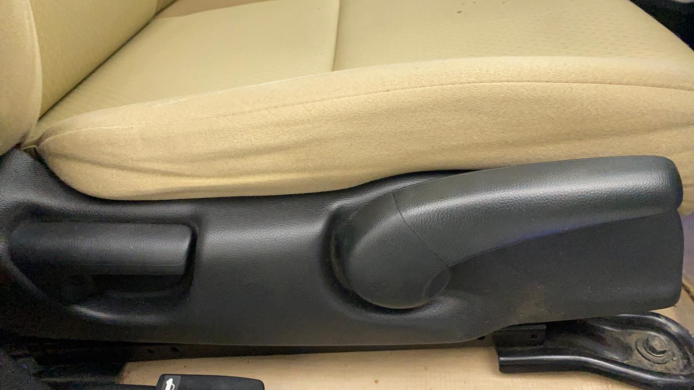 2019 Honda City 1.5L I-VTEC V MT, Petrol, Manual, 28,059 km, Driver Side Adjustment Panel