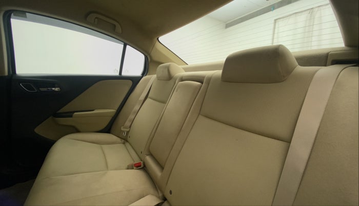 2019 Honda City 1.5L I-VTEC V MT, Petrol, Manual, 28,059 km, Right Side Rear Door Cabin