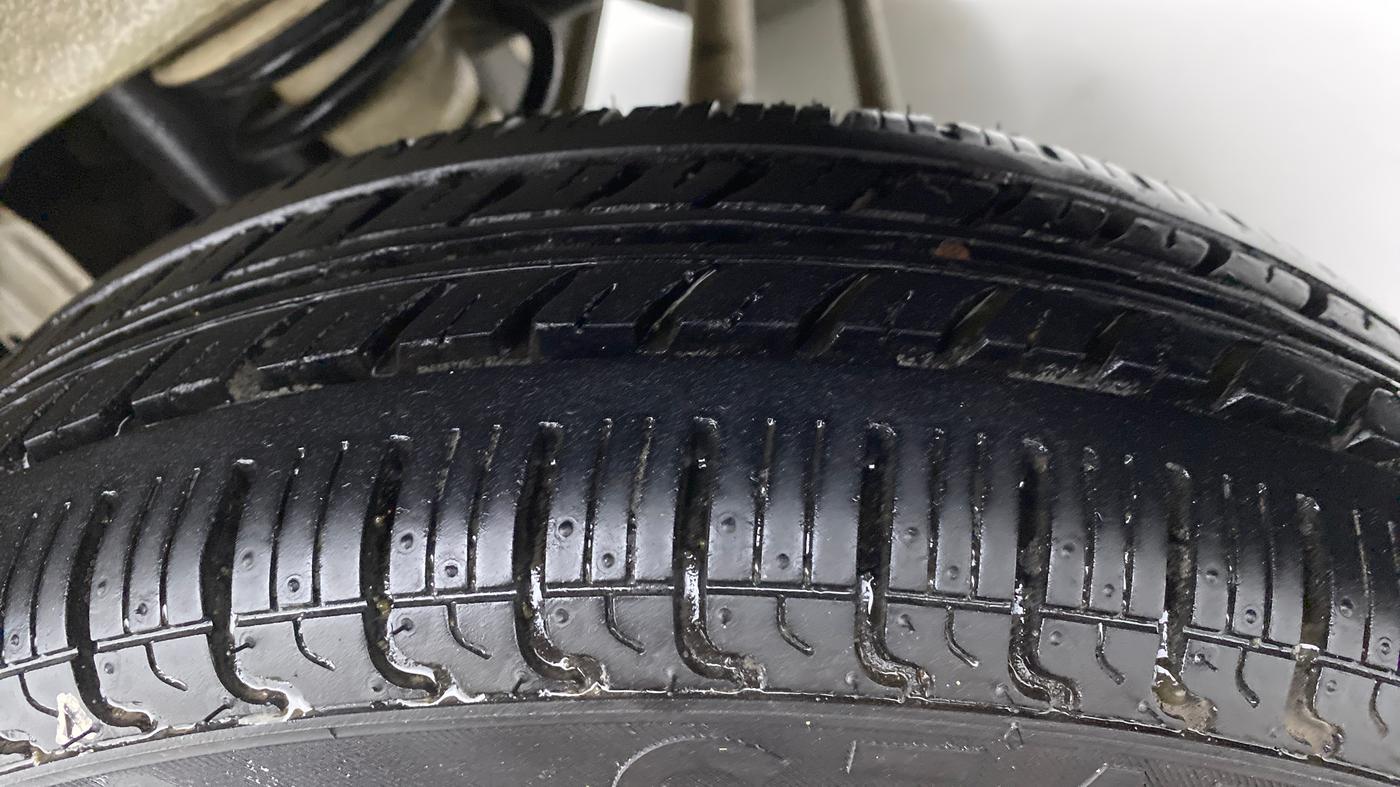 2017 Maruti Alto K10 VXI P, Petrol, Manual, 64,279 km, Left Rear Tyre Tread