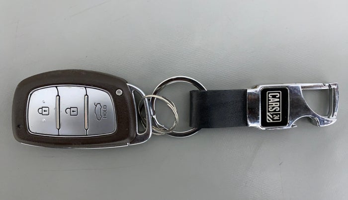 2018 Hyundai New Elantra 1.6 SX AT O, Diesel, Automatic, 45,353 km, Key Close Up