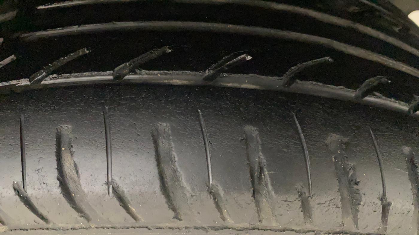 2019 Maruti Swift VDI, Diesel, Manual, 78,902 km, Left Rear Tyre Tread