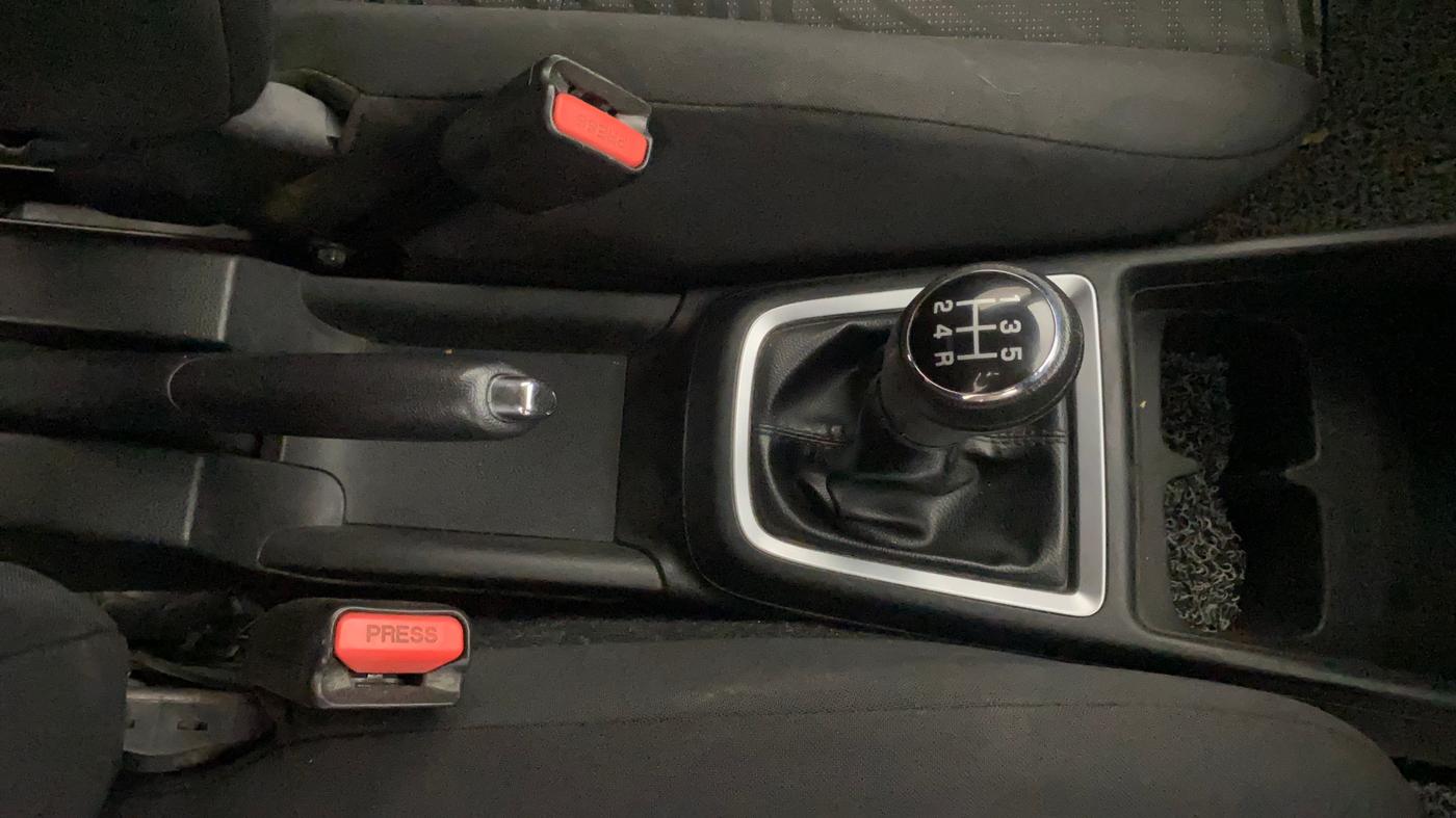 2019 Maruti Swift VDI, Diesel, Manual, 78,902 km, Gear Lever