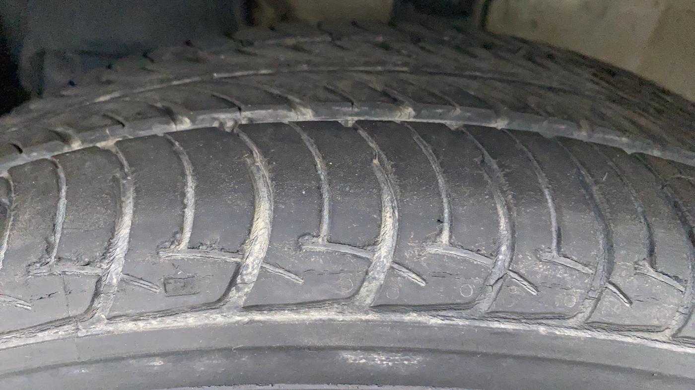 2019 Maruti New Wagon-R ZXI 1.2 old, Petrol, Manual, 25,911 km, Left Front Tyre Tread