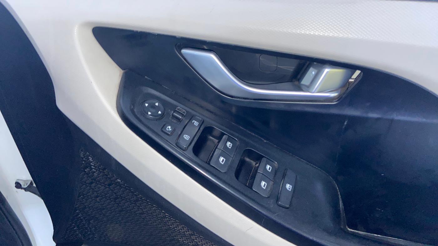 2020 Hyundai Creta SX 1.5 PETROL, Petrol, Manual, 87,080 km, Driver Side Door Panels Control