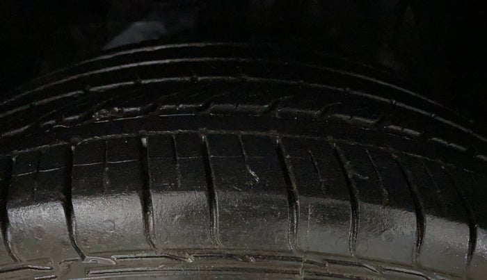 2022 Tata NEXON XM SUNROOF PETROL, Petrol, Manual, 12,782 km, Left Front Tyre Tread