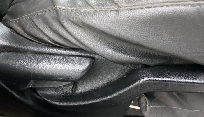 2016 Honda BR-V 1.5 i- DTEC V, Diesel, Manual, 1,01,727 km, Driver Side Adjustment Panel