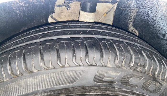 2021 Tata ALTROZ XE PLUS PETROL, Petrol, Manual, 24,791 km, Left Front Tyre Tread