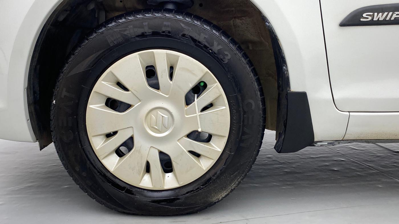 2014 Maruti Swift VDI, Diesel, Manual, 1,61,458 km, Left Front Wheel