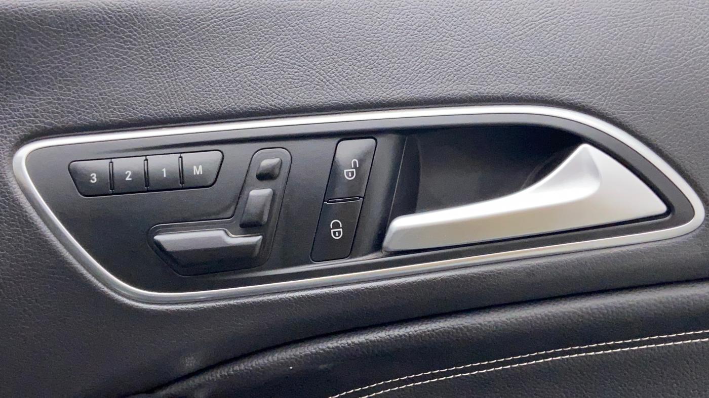 2015 Mercedes Benz CLA Class CLA 200 CDI SPORT, Diesel, Automatic, 20,808 km, Driver Side Adjustment Panel