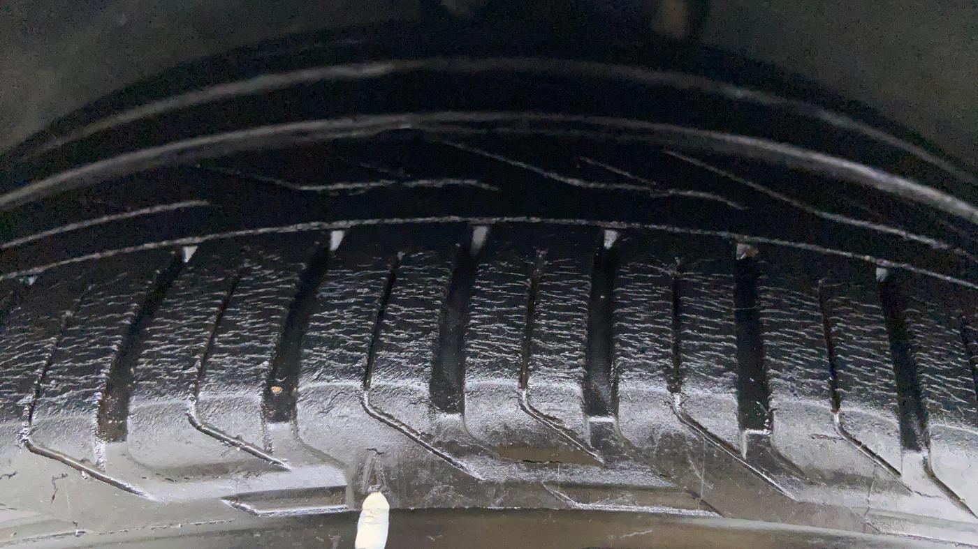 2015 Mercedes Benz CLA Class CLA 200 CDI SPORT, Diesel, Automatic, 20,808 km, Left Front Tyre Tread