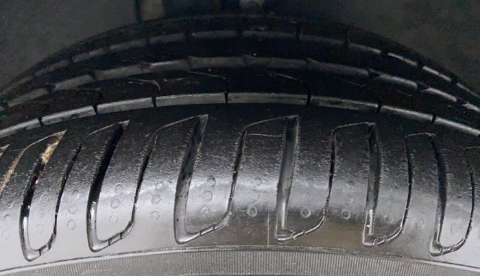 2015 Mercedes Benz CLA Class CLA 200 CDI SPORT, Diesel, Automatic, 20,808 km, Right Front Tyre Tread