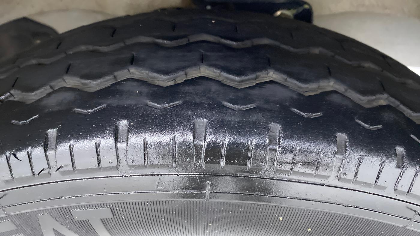 2020 Maruti Eeco 5 STR WITH AC PLUSHTR, Petrol, Manual, 1 km, Right Front Tyre Tread