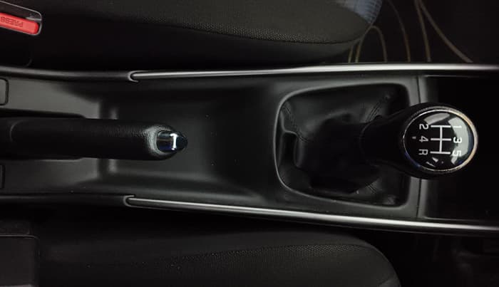 2020 Maruti Baleno DELTA PETROL 1.2, Petrol, Manual, 86,460 km, Gear Lever